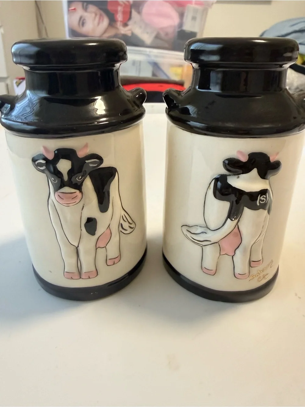 Vintage signed ETTY  solvang, CA Holstein cow salt & pepper shaker set